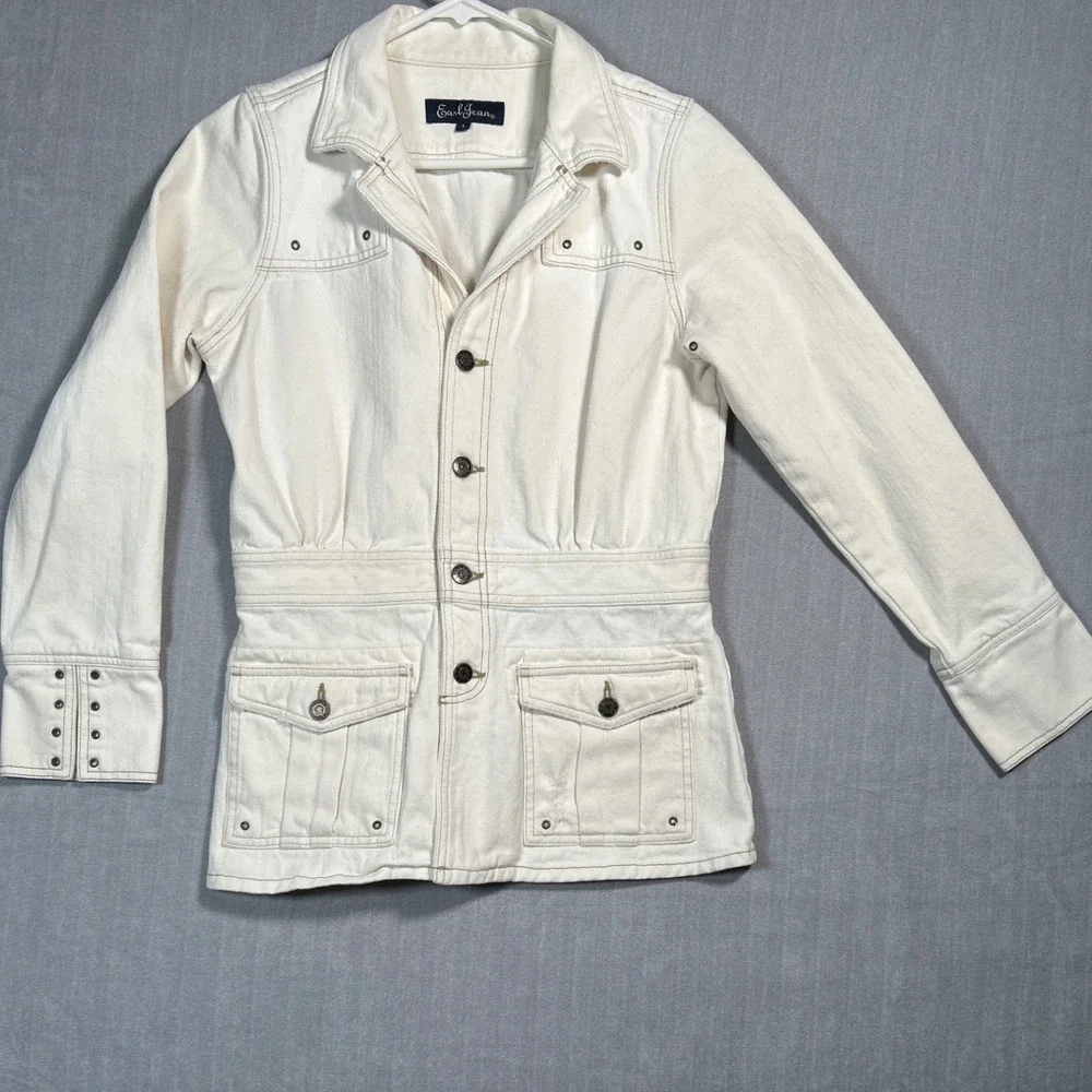 Earl Jean White Denim Jacket Women Large Button Pockets Studded Cuffs Trucker